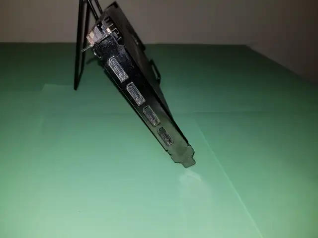 AMD FirePro W700064540183905665121