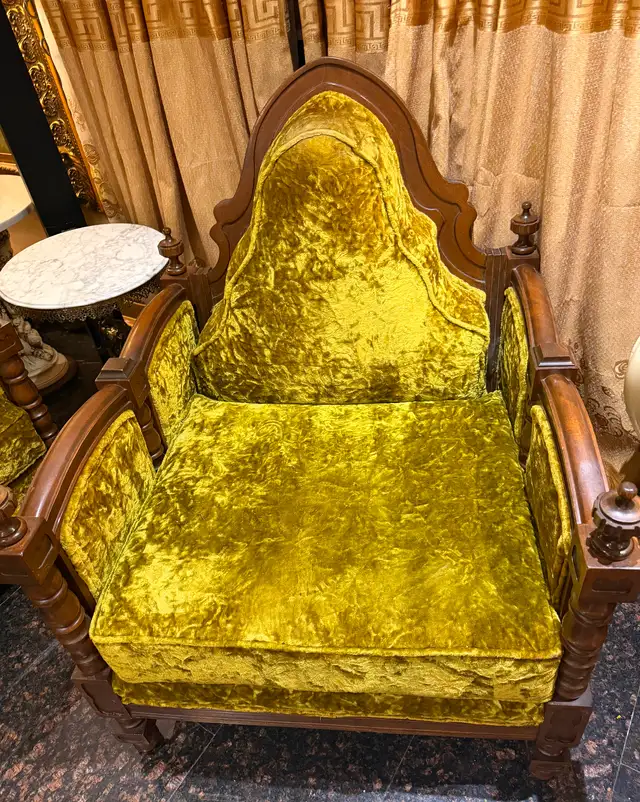 Great condition quality  sofa and armchair solid real wood in Couches & Futons in Markham / York Region - Image 4