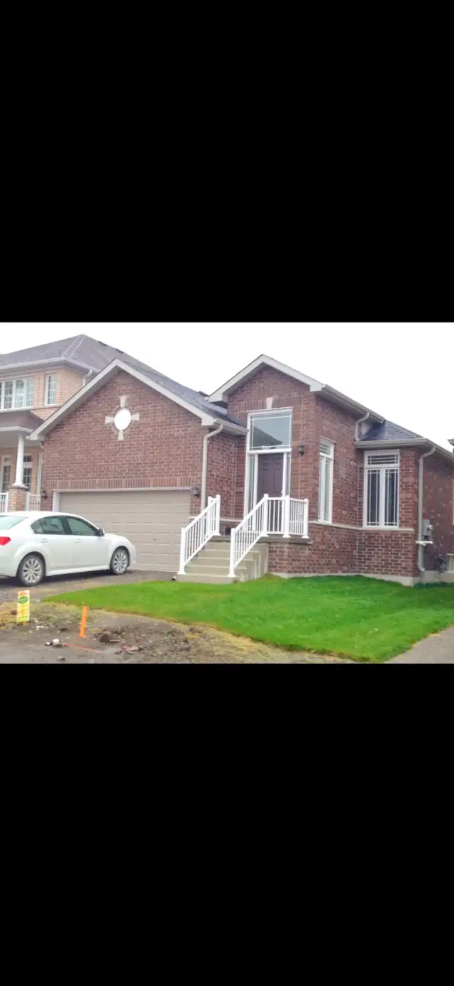 ALL INCLUSIVE 3 Bedroom House Availbe April 1, 2026