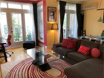 SUPERBE 4 1/2 MEUBLÉ AU COEUR DU PLATEAU