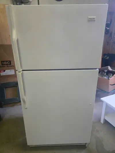 White Norge Fridge Great working condition Perfect secondary fridge Cleaned inside and out 67in H x...