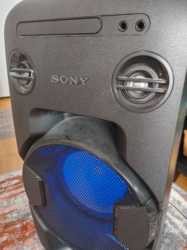 SONY MHC-V11 Speaker in Speakers in City of Toronto - Image 3