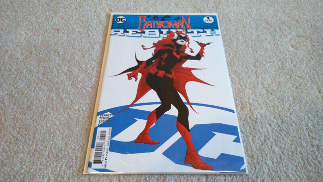 Batwoman Rebirth #1 - Signed by writer Marguerite Bennett in Comics & Graphic Novels in Mississauga / Peel Region - Image 3