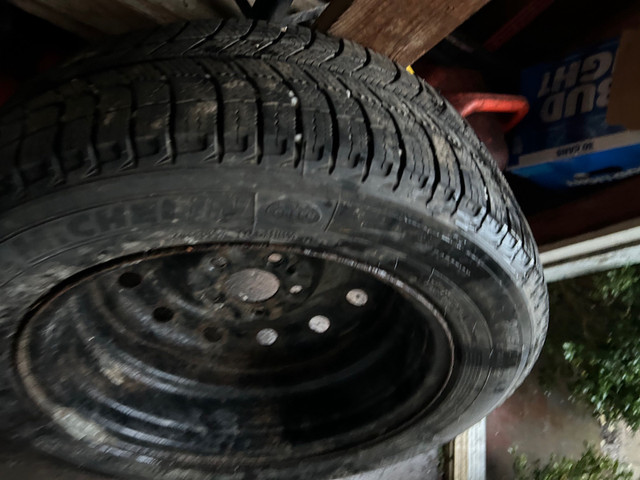 Full set of Michelin radial snow tires (only used for 1 winter) in Tires & Rims in Chatham-Kent - Image 4