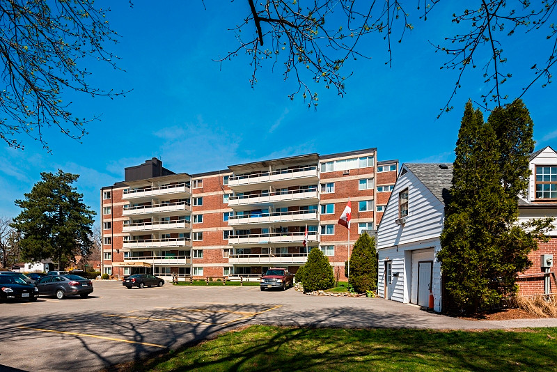 One and Two Bedrooms Apartments Available For Rent Long Term Rentals