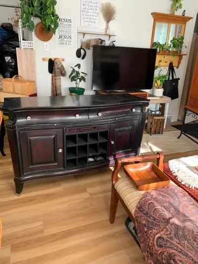 Meuble service / bahu en bois massif brun foncé, View more