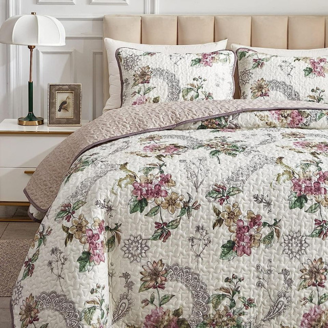 New 3 PC Pink &amp; Beige Floral  Quilt Set • QUEEN $85 / K $90 in Bedding in Barrie
