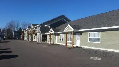 For rent - 1 bedroom apartment located at 6241 Hwy 1, Cambridge - $1,100/month, tenant to pay power...