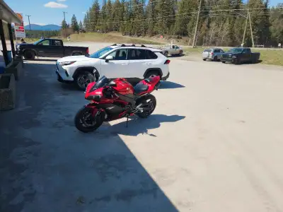 2007 R1 new gpr exhaust just had it on the dyno and tuned 3rd owner have all stock parts with it new...