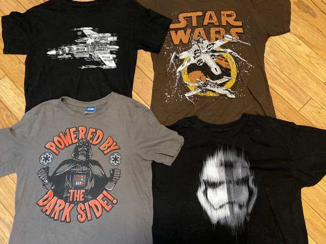 2 Star Wars T-shirts in Men's in Oshawa / Durham Region