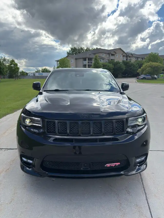 Jeep Grand Cherokee SRT