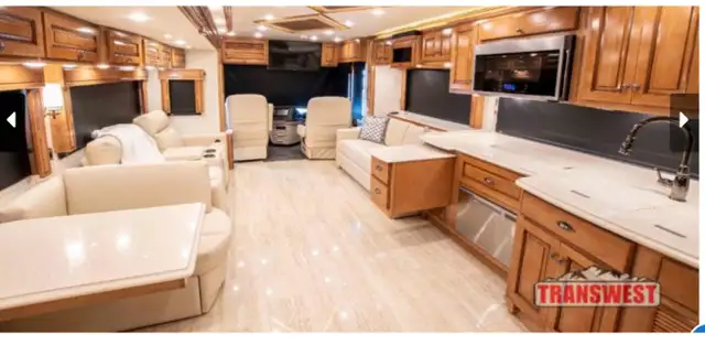 2021 Dutch Star Motorhome SALE PENDING in RVs & Motorhomes in Lethbridge - Image 6