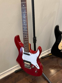 Yamaha Pacifica Guitar