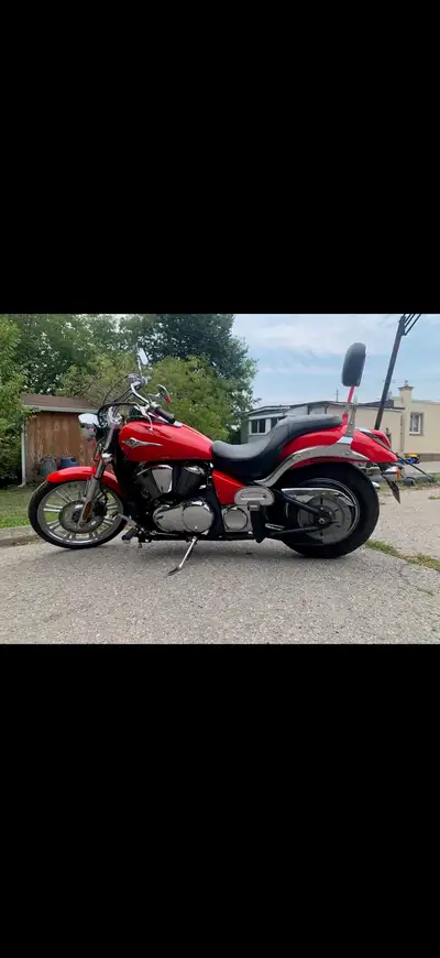 2008 Kawasaki Vulcan 900 Custom V-Twin Solid, dependable cruiser that rides smooth and looks great....