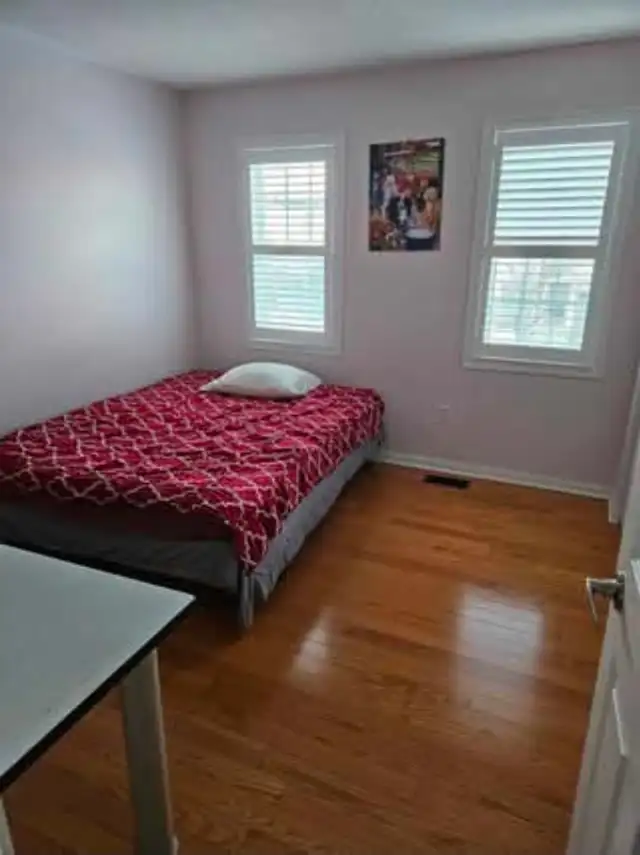 room for rent female March- Scarborough