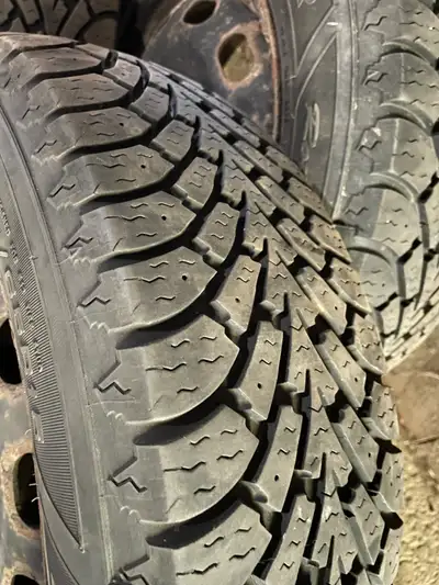 Were on 2005-6 VW JETTA MK IV 5-Bolt 2-1/2” Lug space Center to Center Winter Tires on Rims Goodyear...