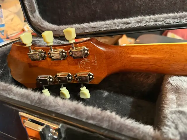Epiphone John Lennon Casino (2011) – Gibson USA P90s in Guitars in Edmonton - Image 5