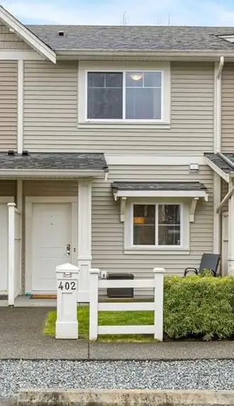 2 Bedroom Townhouse near the Hospital!