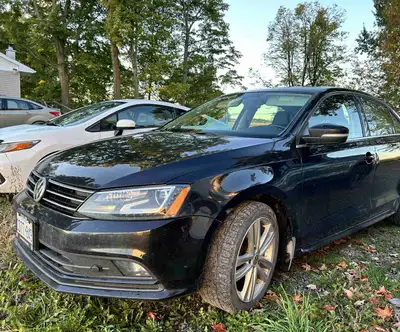 Selling my 2017 1.8 TSI Jetta Highline. Car is in great shape. 6-speed automatic with the option to...
