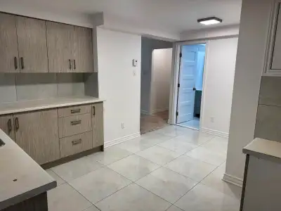 Appartement 4 1/2 à louer à St-Leonard!