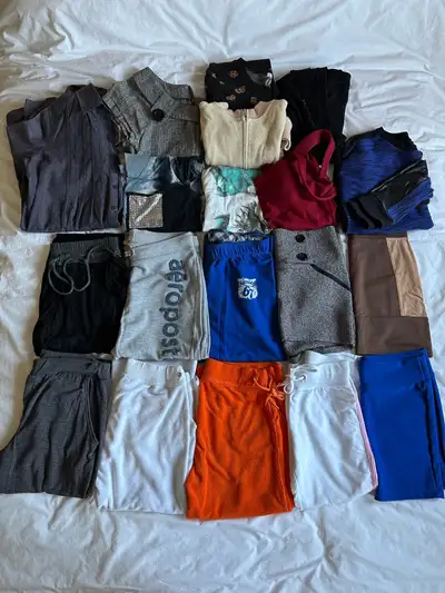 20$ pour le Lot vêtements jeunes filles, View more