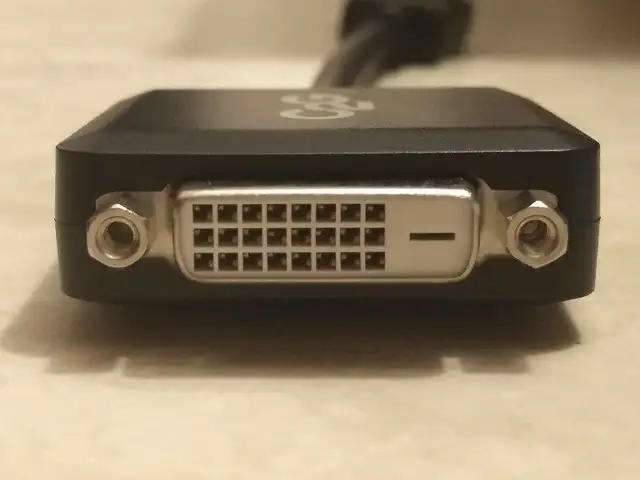 C2G / Cables to Go 54321 DisplayPort to DVI-D Adapter in Cables & Connectors in Hamilton - Image 7