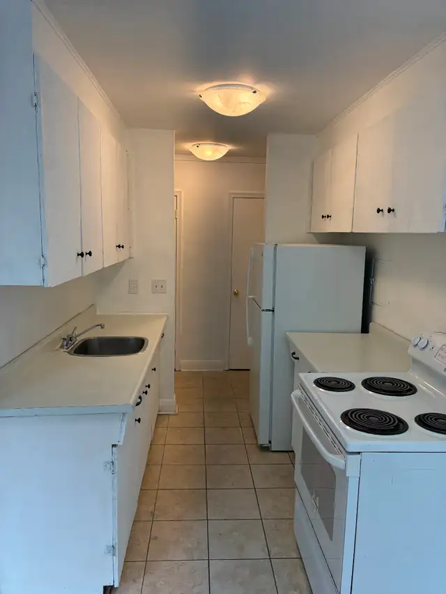 BEAUTIFUL AND SPACIOUS RENOVATED APARTMENT FOR DECEMBER 1 2026. | Long ...