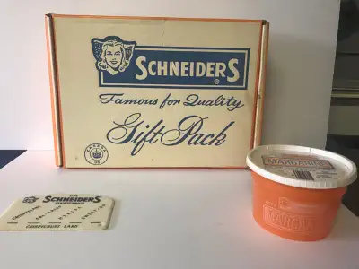 3 PIECE SCHNEIDERS MEATS GIFT PACK / KNIVE / BAGS, View more