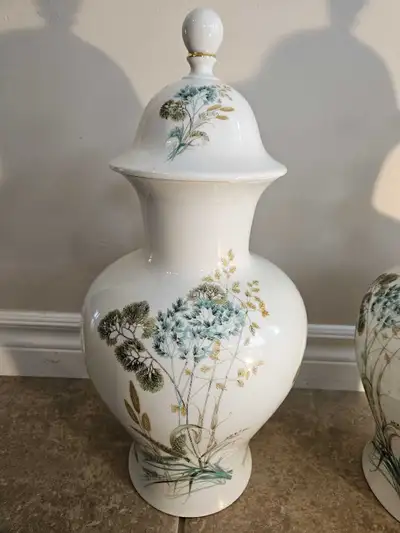 BAREUTHER WALDSASSEN GOLD PLATED FINE PORCELAIN VASES, View more