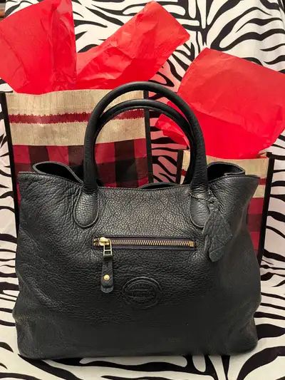  Roots Canada Black Pebble Grain Genuine Leather Bag , View more