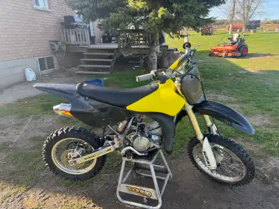Suzuki rm 85 All new on bike Brand new plastics (black) New carburetor New muffler New back tire New...