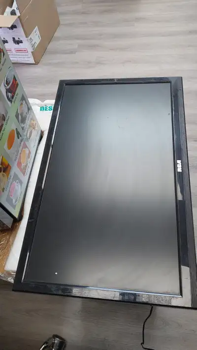 TV - 24"RCA RLED2445A LED Used, View more