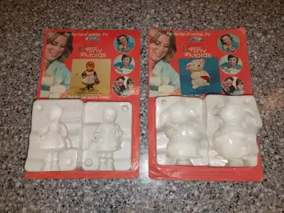 Bundle of 2 Duncan Tiny Molds (sealed new) (1975), View more