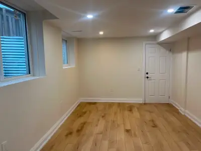 2 bedrooms basement apartment in Richmond Hill