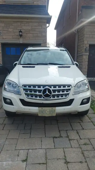 2009 MERCEDES ML350 FOR SALE!!