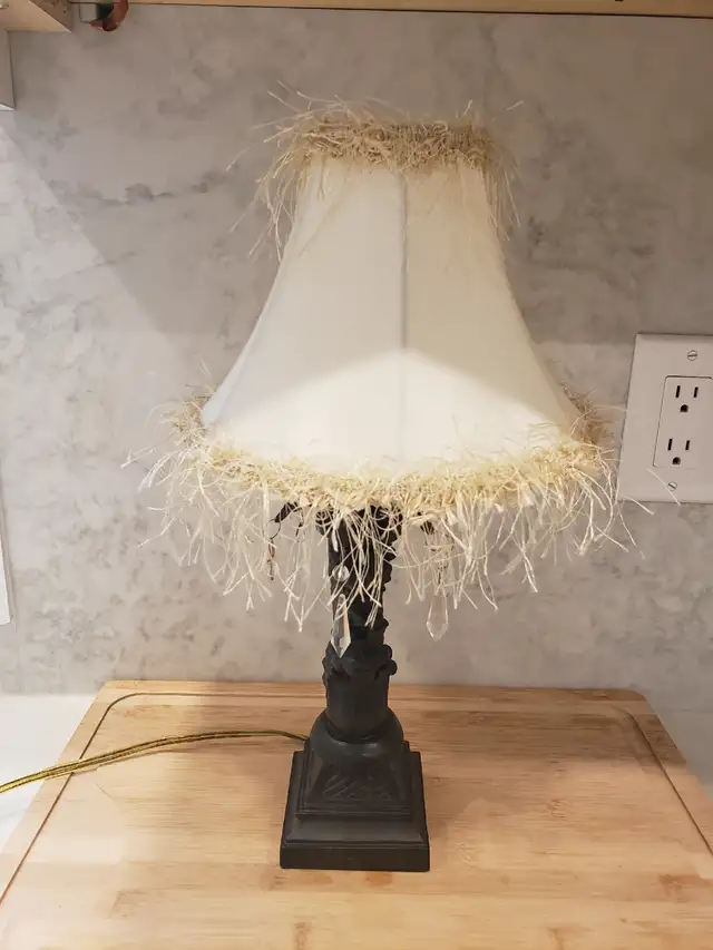 Decorative lamp with beads and yarn accents, beige lamp shade in Home Décor & Accents in Markham / York Region - Image 2