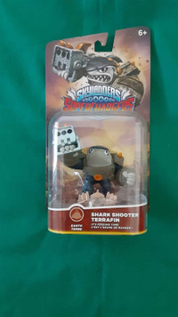 Figurine Skylanders Super Chargers - Shark Shooter Terrafin neuf