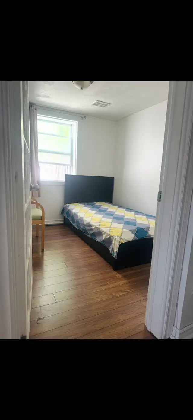 Room rent in Room Rentals & Roommates in Mississauga / Peel Region - Image 6