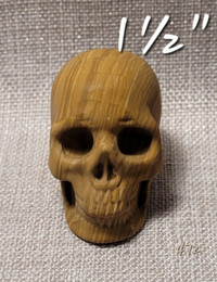 Skullis 1½" bois pétrifié pierre naturelle. Petrified wood Skull