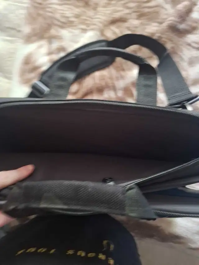 Laptop Case in Laptop Accessories in Brockville - Image 4