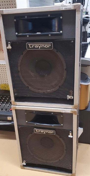 Wanted Traynor CS-120H PA speaker in Speakers in Oshawa / Durham Region