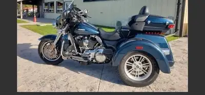 2016 Harley Davidson FLHTCUTG Tri Glide Ultra ** Serious Inquiries Only ** Estate Sale $35,000 OBO E...