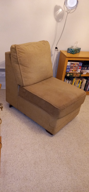 Accent chair in Chairs & Recliners in Peterborough