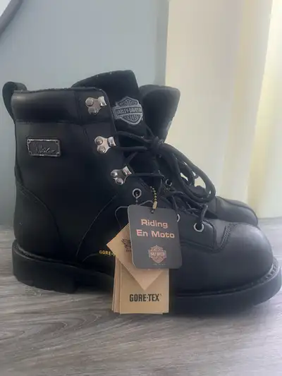 Never worn: Men’s Harley Davidson Gore-Tex, water proof, shock absorbers boots, SIZE 9