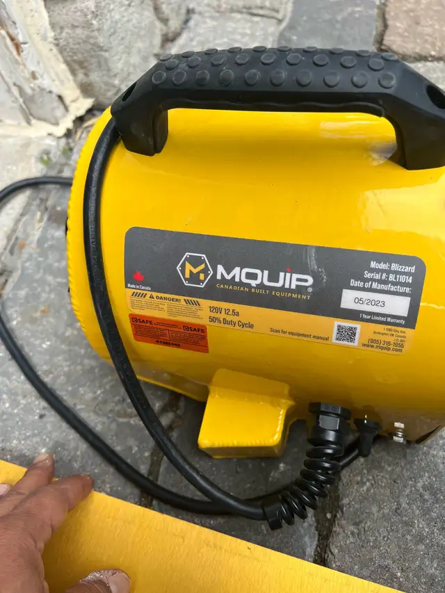 paver mquip blizzard lifter , like new  in Power Tools in Markham / York Region - Image 4