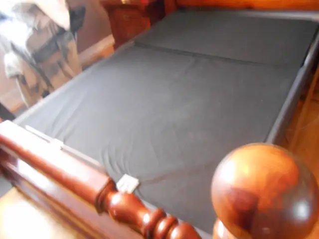 1-ENSEMBLE SOMMIER-MATELAS AVEC CONTROLE ELECT DE LA TETE DU LIT in Other in Longueuil / South Shore - Image 9