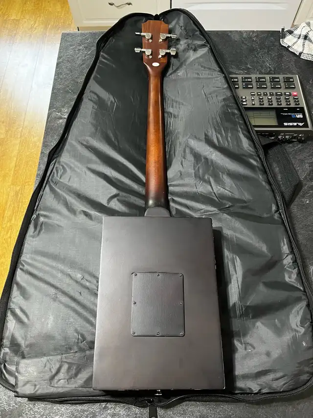 Cigar Box Guitar in Guitars in Edmonton - Image 3
