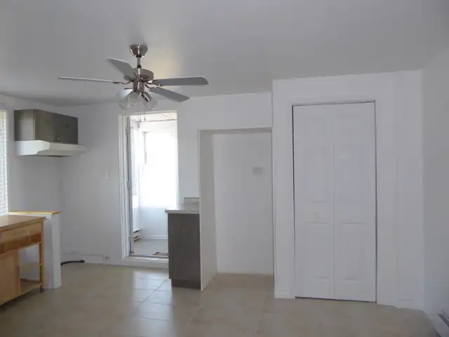 Logement 3 1/2 lumineux à deux pas du vieux Lévis in Long Term Rentals in Lévis - Image 4