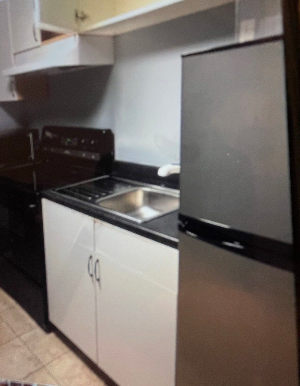Basement Suite Marlborough! 5