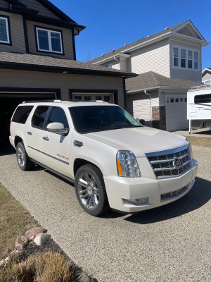 2011 Cadillac Escalade Platinum